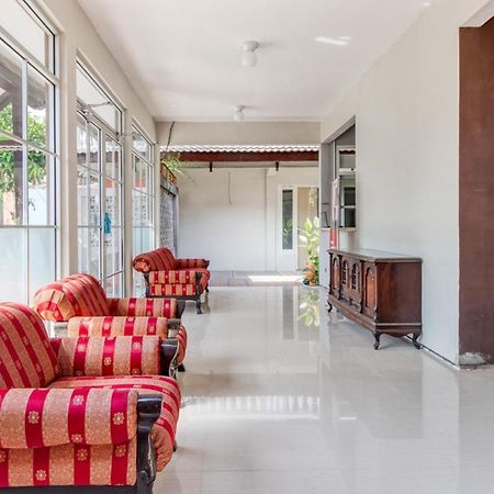 Reddoorz Near Malioboro Tugu Station Jogja 2 Hotel Yogyakarta Eksteriør billede
