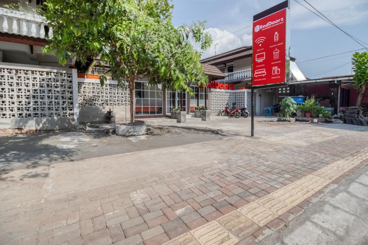 Reddoorz Near Malioboro Tugu Station Jogja 2 Hotel Yogyakarta Eksteriør billede