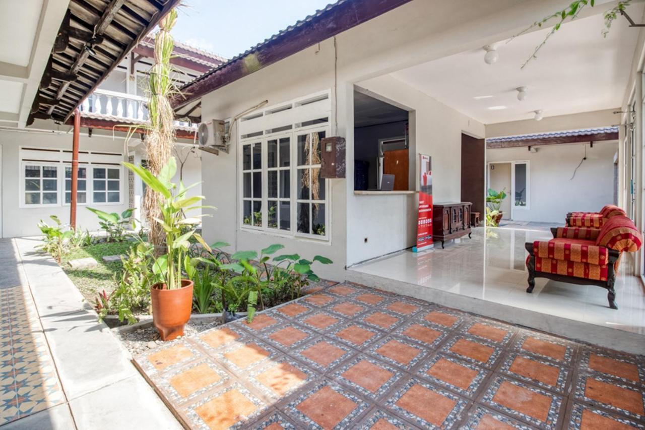 Reddoorz Near Malioboro Tugu Station Jogja 2 Hotel Yogyakarta Eksteriør billede