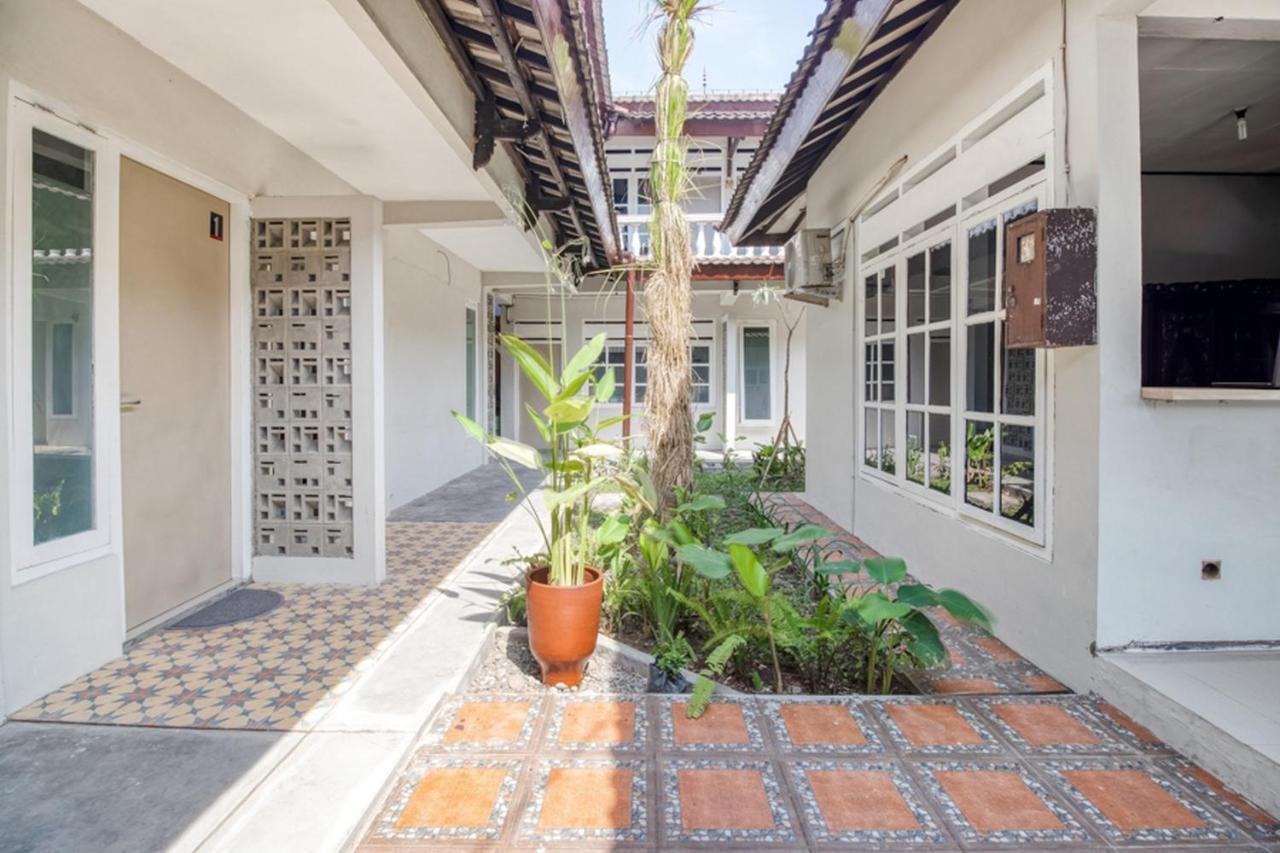 Reddoorz Near Malioboro Tugu Station Jogja 2 Hotel Yogyakarta Eksteriør billede