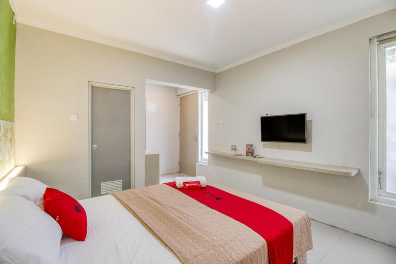 Reddoorz Near Malioboro Tugu Station Jogja 2 Hotel Yogyakarta Eksteriør billede