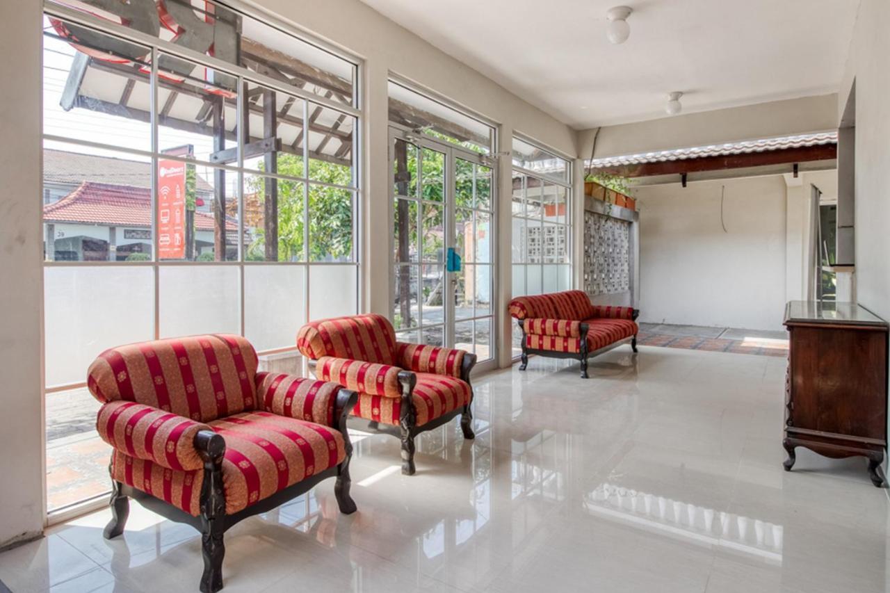 Reddoorz Near Malioboro Tugu Station Jogja 2 Hotel Yogyakarta Eksteriør billede